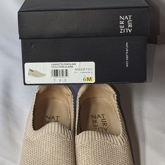 Naturalizer Lafayette slip-on sneaker neutral porcelain size 6 EUC - Picture 10 of 13
